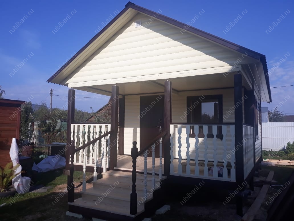 Баня из бруса 6 на 4 с террасой — фото 1 Баня из бруса 6 на 4 с террасой — фото 1